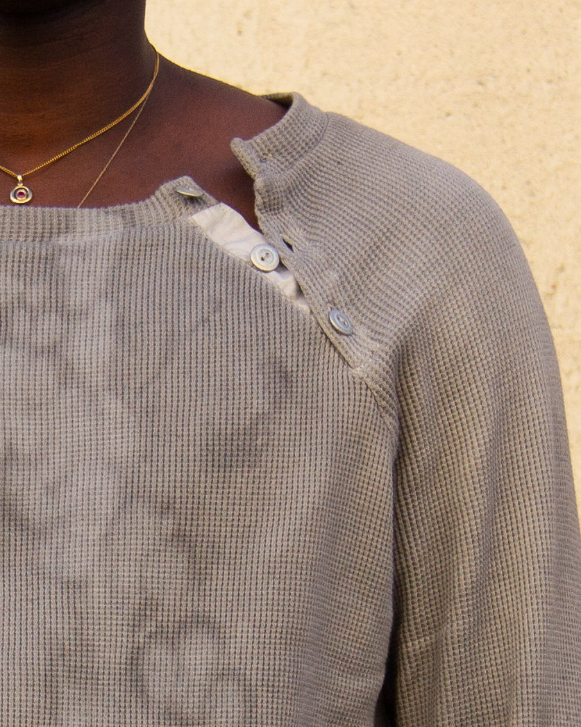 Raglan Henley – Soot