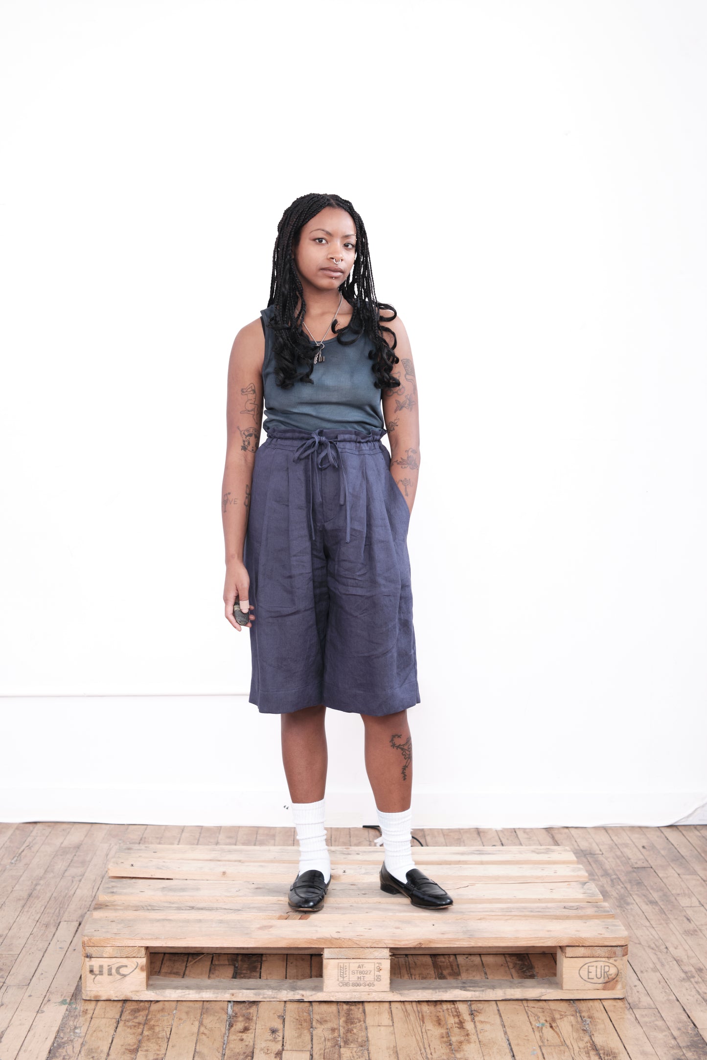 Pleated Shorts – Navy Hemp
